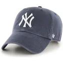 graue-denim-curved-cap-der-new-york-yankees-mlb-clean-up-von-47-brand