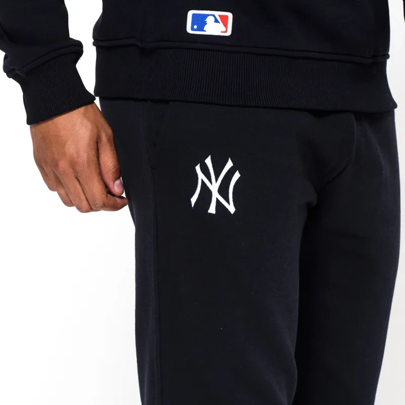 biks-garas-bikses-tumsi-zils-track-pant-no-new-york-yankees-mlb-no-new-era biks-garas-bikses-tumsi-zils-track-pant-no-new-york-yankees-mlb-no-new-era