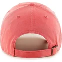 rote-gebogene-kappe-mit-47-clean-up-logo-von-47-brand