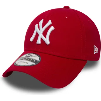 Röd justerbar kurvad keps 9FORTY Essential från New York Yankees MLB av New Era