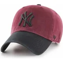 rote-gebogene-kappe-mit-schwarzem-new-york-yankees-mlb-logo-clean-up-two-tone-von-47-brand