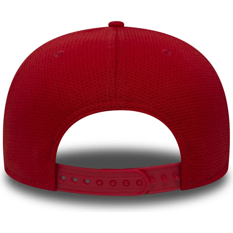cepur-plakana-sarkans-snapback-9fifty-mesh-no-chicago-bulls-nba-no-new-era