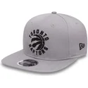 cepur-plakana-peleks-snapback-9fifty-chain-stitch-no-toronto-raptors-nba-no-new-era