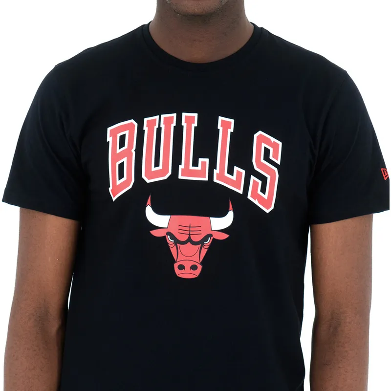 krekli-isas-piedurknes-melns-no-chicago-bulls-nba-no-new-era
