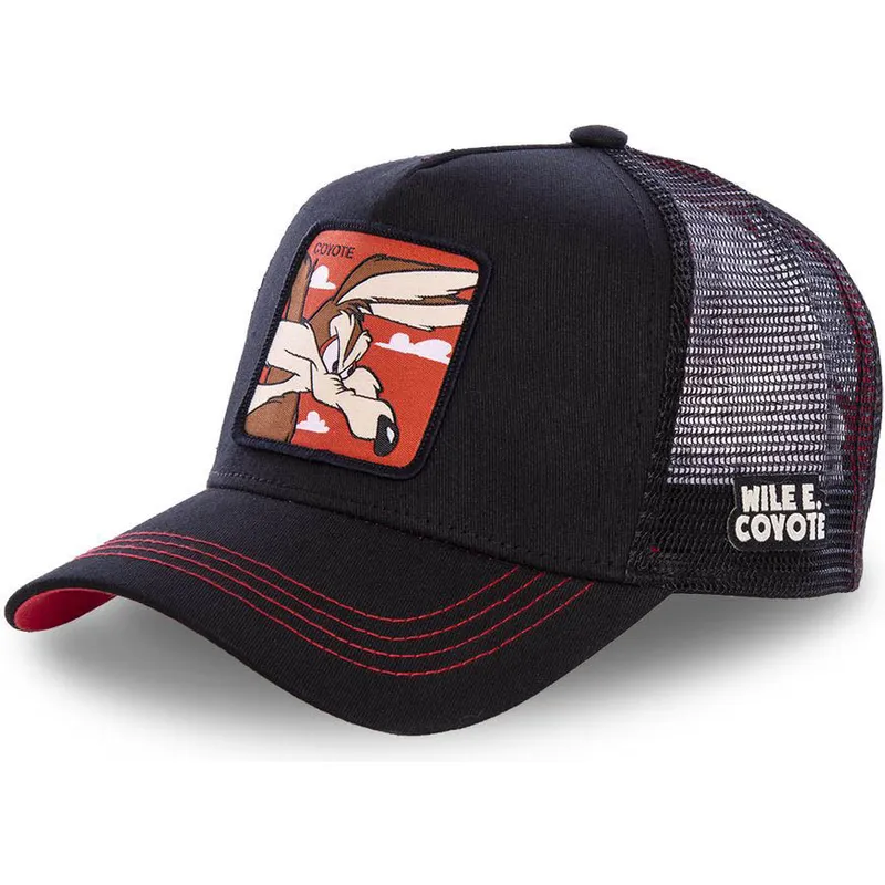 cap-izliekta-black-snapback-coyote-looney-tunes-no-capslab