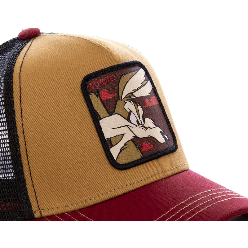 cepur-izliekta-soferis-bruns-snapback-coyote-coy2-looney-tunes-koijots-looney-tunes-no-capslab