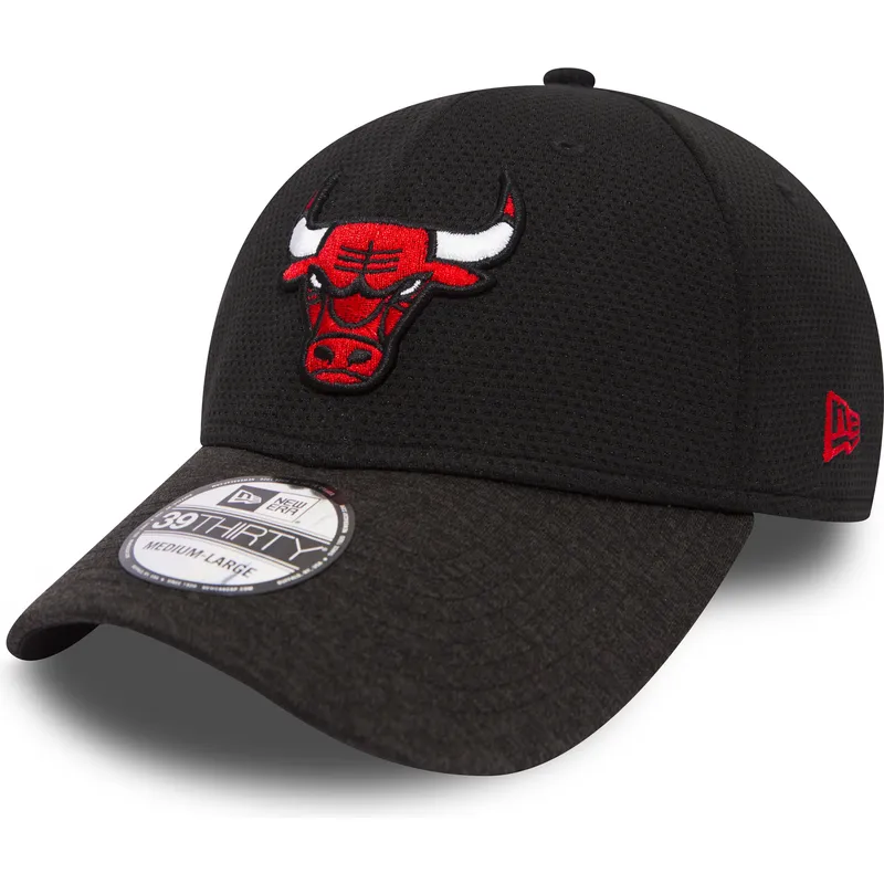 cepur-izliekta-melns-pieguloss-39thirty-shadow-tech-no-chicago-bulls-nba-no-new-era