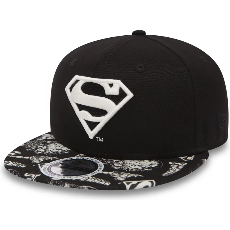 cepur-plakana-melns-snapback-berniem-9fifty-gitd-no-superman-warner-bros-no-new-era