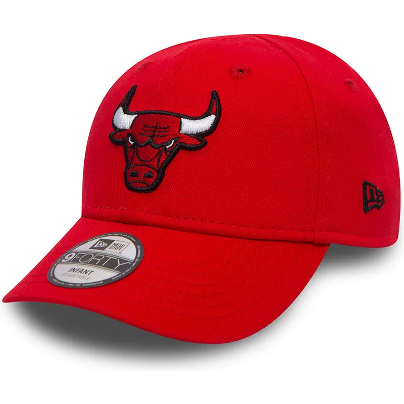 cepur-izliekta-sarkans-regulejams-berniem-9forty-essential-no-chicago-bulls-nba-no-new-era