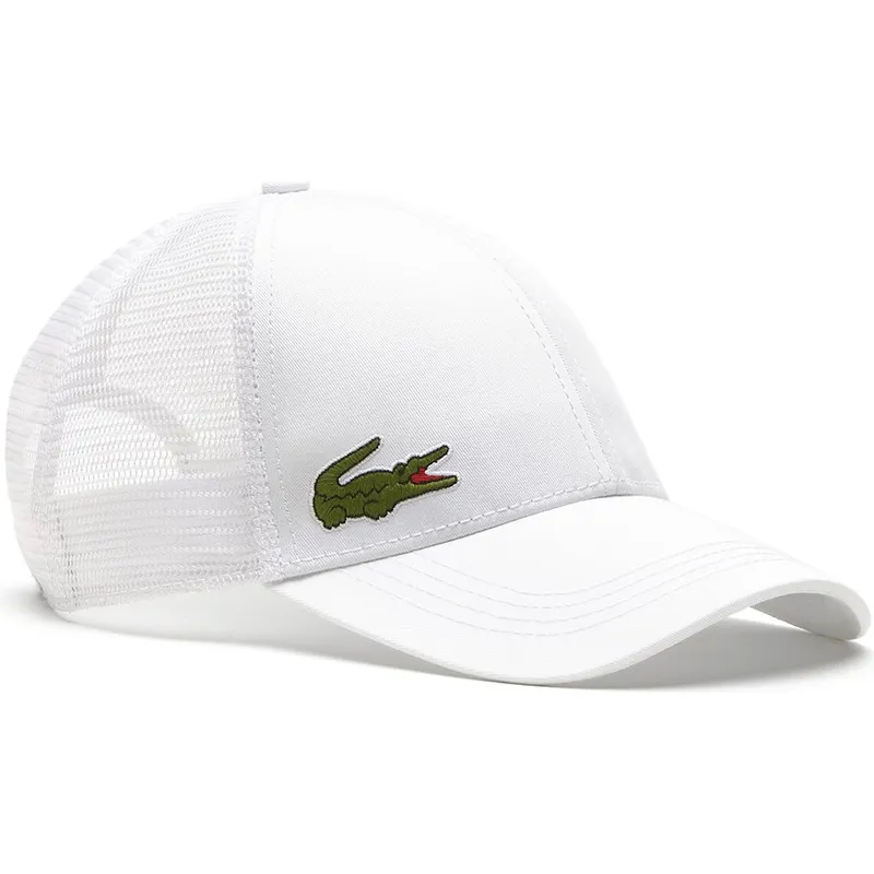 cepur-izliekta-truckeris-balts-regulejams-no-lacoste