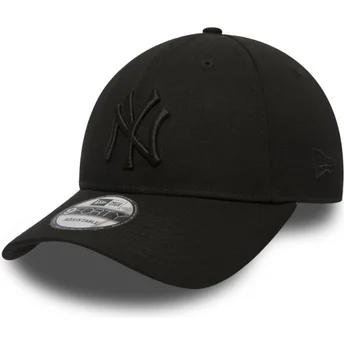 Svart böjd justerbar keps med svart logotyp 9FORTY League Essential från New York Yankees MLB av New Era