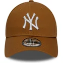 cepur-izliekta-bruns-regulejams-trigo-9forty-league-essential-no-new-york-yankees-mlb-no-new-era