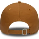 new-era-9forty-league-essential-new-york-yankees-mlb-verstellbare-kappe-mit-gebogenem-schirm-in-weizenbraun