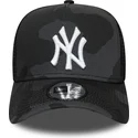 cepur-izliekta-truckeris-maskesanas-snapback-essential-camo-a-frame-no-new-york-yankees-mlb-no-new-era
