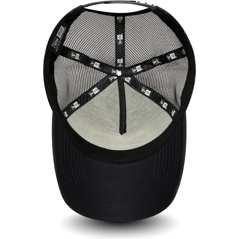 cepur-izliekta-truckeris-tumsi-zils-snapback-bear-tattoo-pack-a-frame-no-new-era