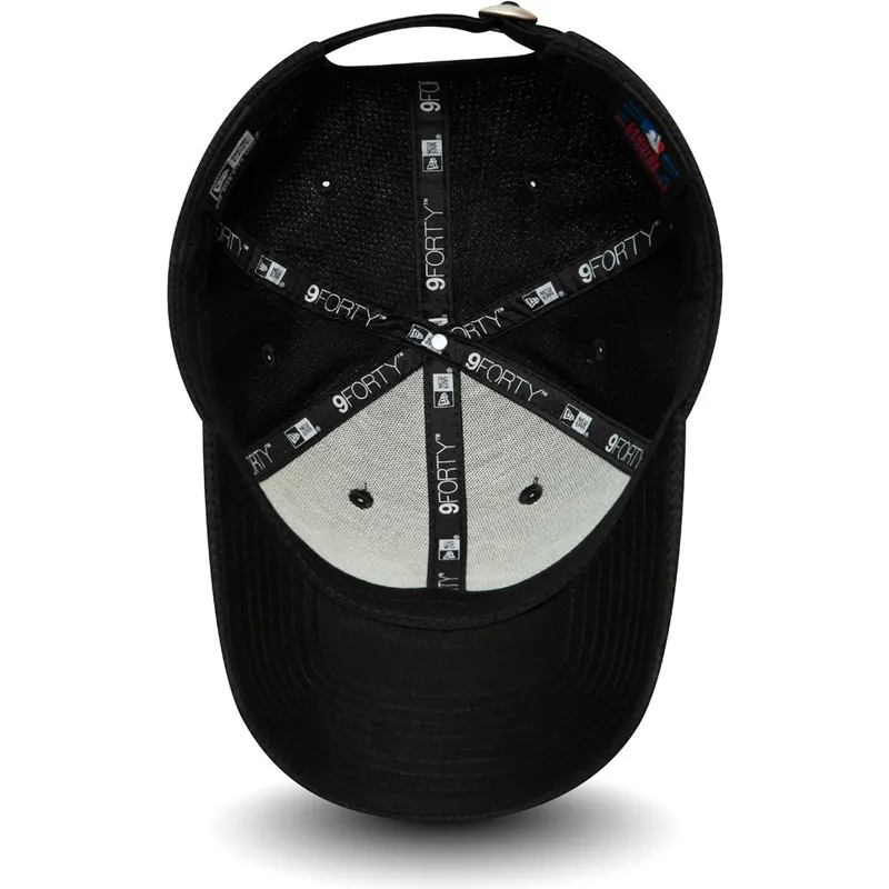 cepur-izliekta-melns-regulejams-9forty-diamond-era-essential-no-boston-red-sox-mlb-no-new-era