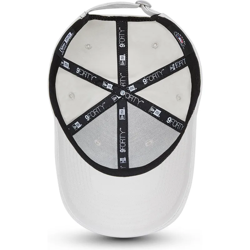 verstellbare-weisse-9forty-league-essential-kappe-der-boston-red-sox-mlb-von-new-era