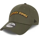 new-era-9forty-verstellbare-grune-looney-tunes-kappe-mit-gebogenem-schirm
