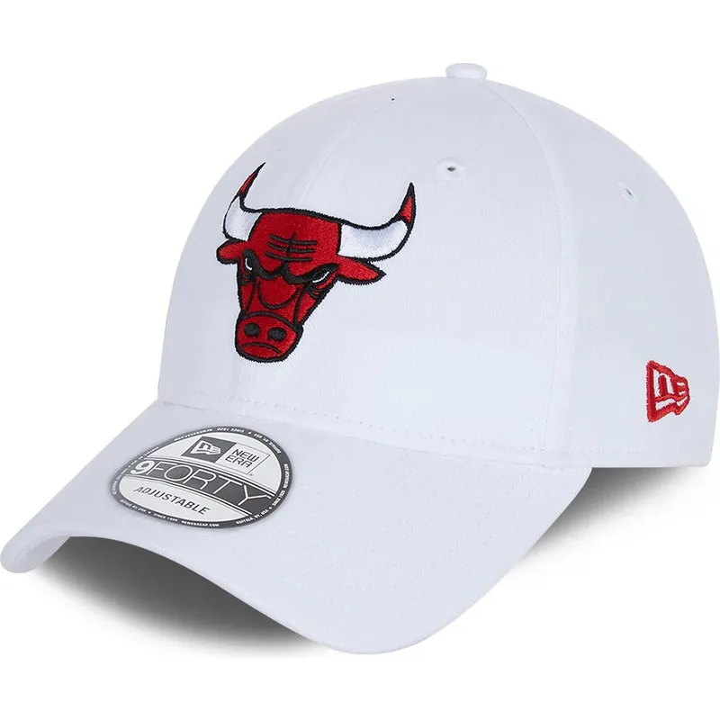 cepur-izliekta-balts-regulejams-9forty-side-mark-no-chicago-bulls-nba-no-new-era
