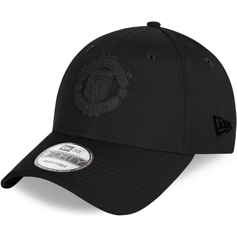 cepur-izliekta-melns-regulejams-9forty-rubber-patch-no-manchester-united-football-club-premier-league-no-new-era
