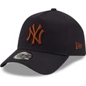 cepur-izliekta-tumsi-zils-snapback-9forty-e-frame-no-new-york-yankees-mlb-no-new-era