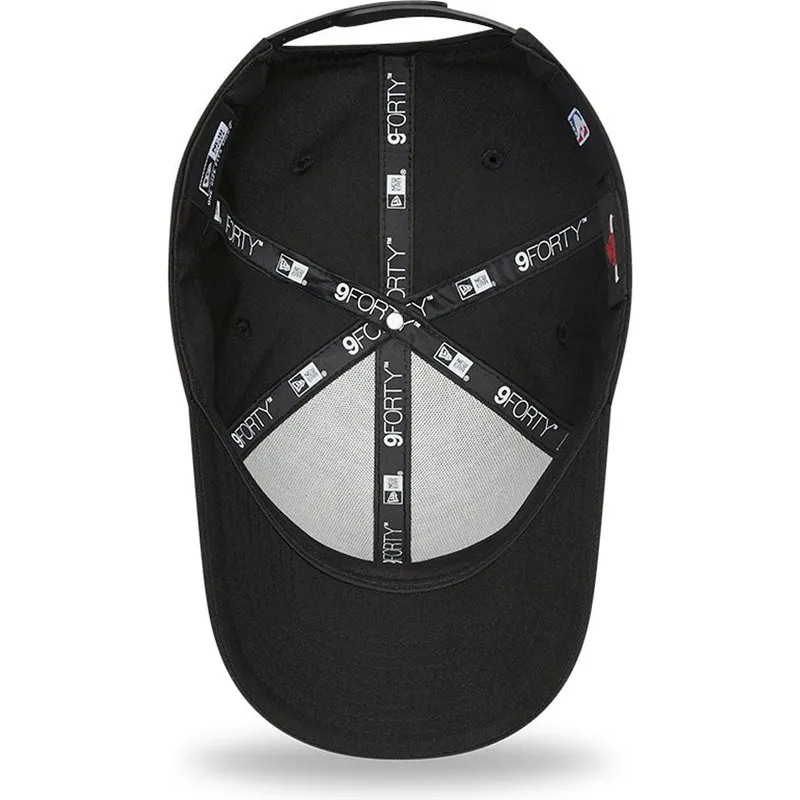 cepur-izliekta-melns-snapback-9forty-black-and-gold-no-chicago-bulls-nba-no-new-era cepur-izliekta-melns-snapback-9forty-black-and-gold-no-chicago-bulls-nba-no-new-era