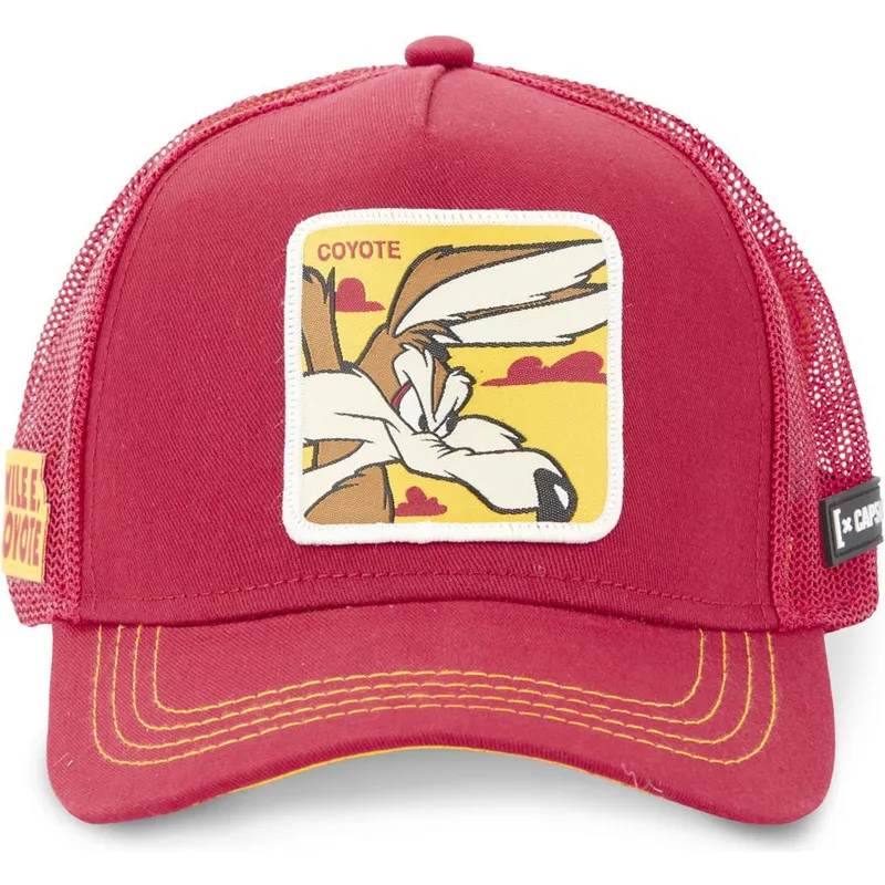 cepur-izliekta-truckeris-sarkans-snapback-loo5-coy1-koijots-looney-tunes-no-capslab