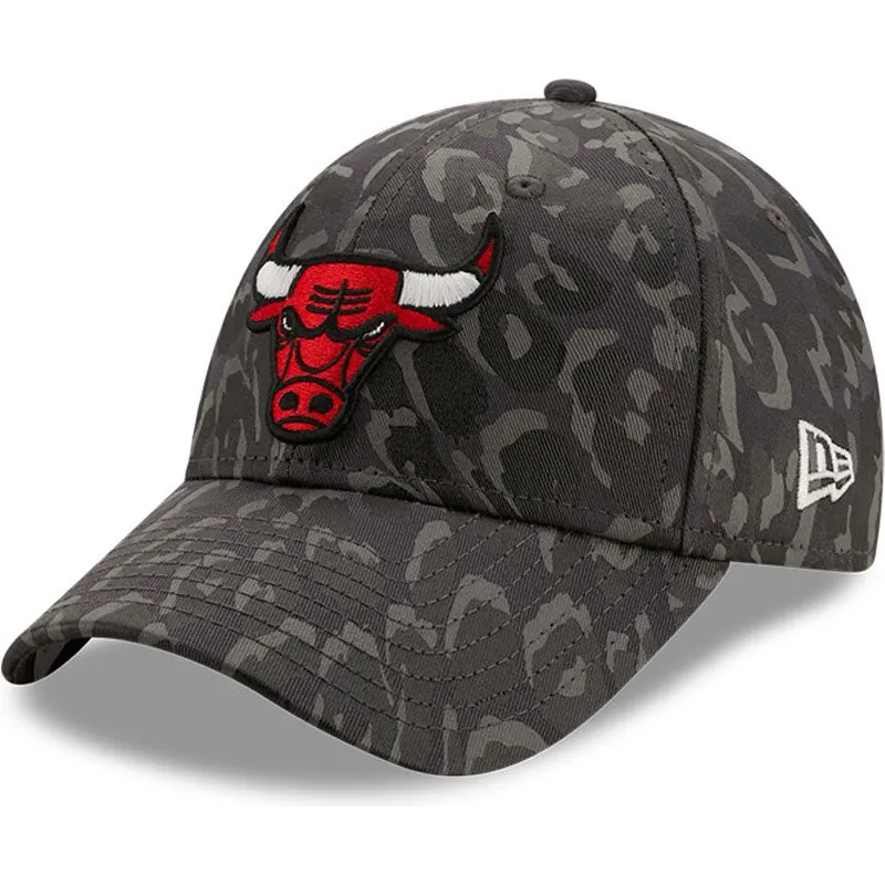 cepur-izliekta-maskesanas-regulejams-9forty-all-over-camo-no-chicago-bulls-nba-no-new-era cepur-izliekta-maskesanas-regulejams-9forty-all-over-camo-no-chicago-bulls-nba-no-new-era