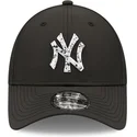 cepur-izliekta-melns-regulejams-9forty-sports-clip-no-new-york-yankees-mlb-no-new-era
