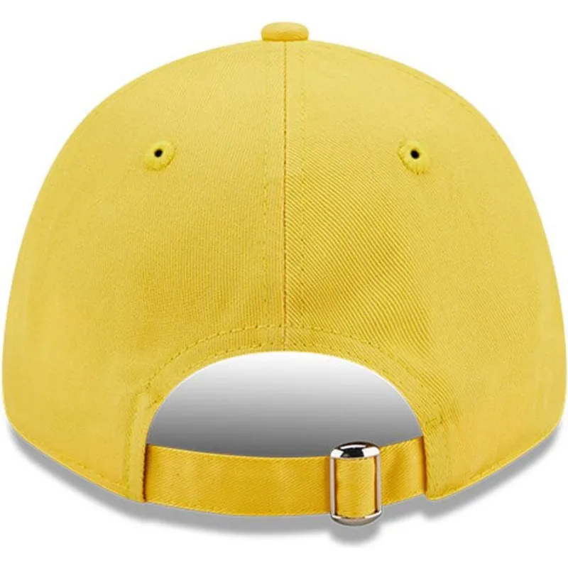 cepur-izliekta-dzeltens-regulejams-9forty-essential-no-vespa-piaggio-no-new-era