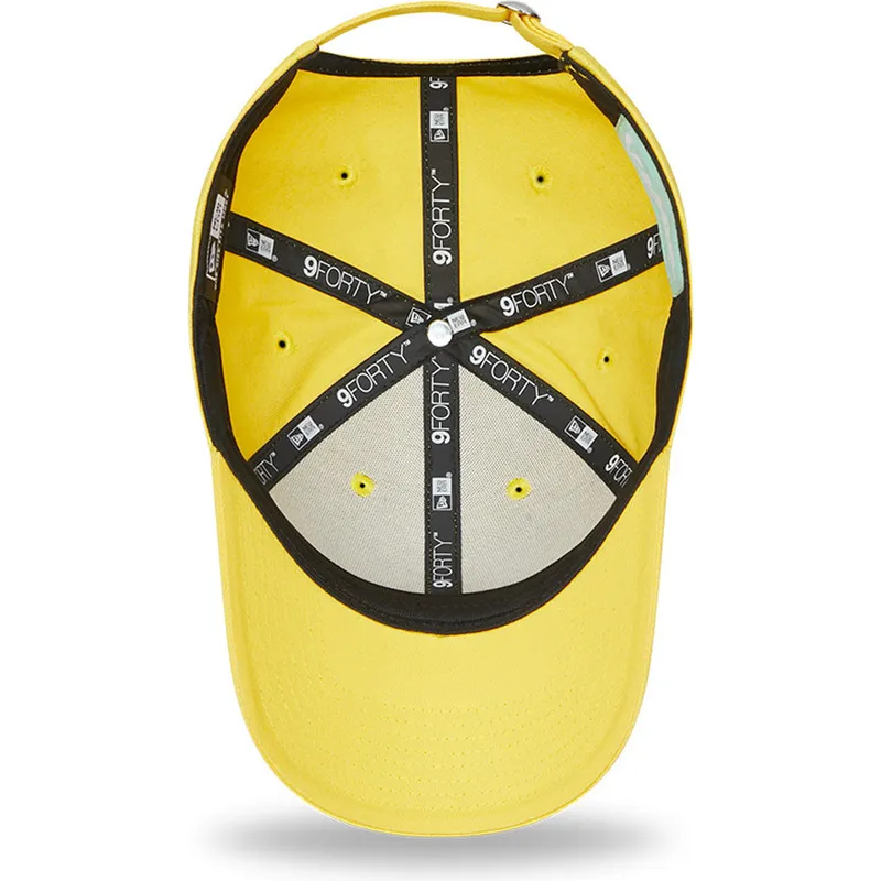 cepur-izliekta-dzeltens-regulejams-9forty-essential-no-vespa-piaggio-no-new-era