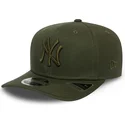 cap-izliekta-green-snapback-9fifty-stretch-snap-league-essential-no-new-york-yankees-mlb-no-new-era