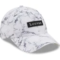 cepur-izliekta-balts-regulejams-9forty-clear-marble-le-louvre-no-new-era