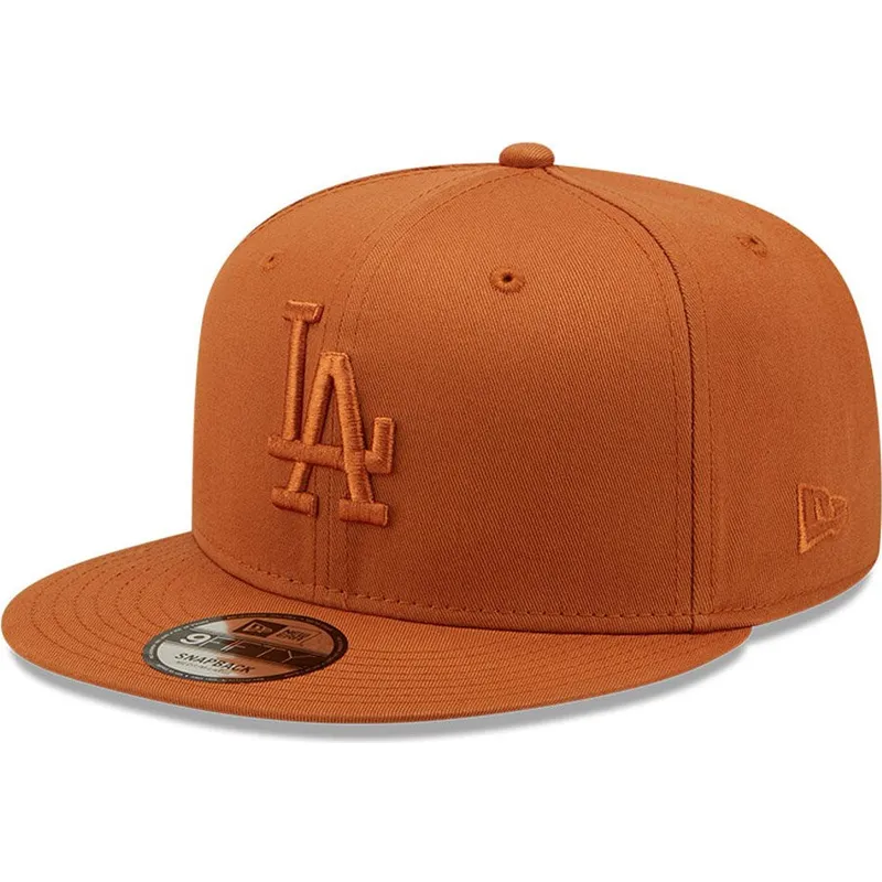 cepur-plakana-bruns-snapback-9fifty-league-essential-no-los-angeles-dodgers-mlb-no-new-era