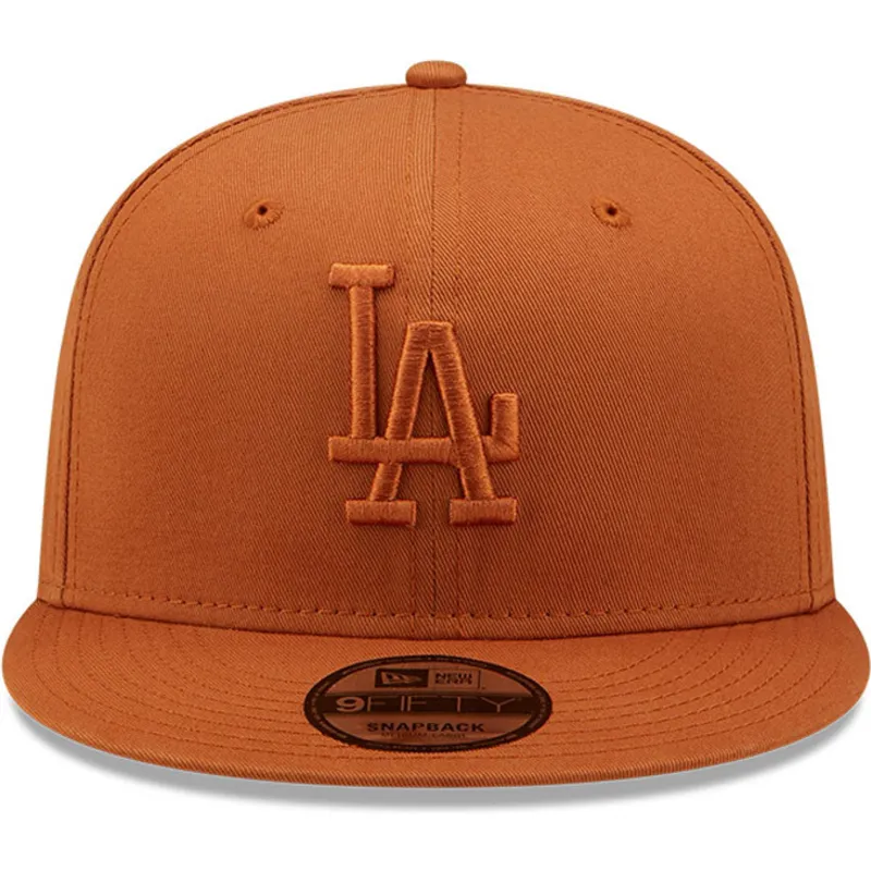 cepur-plakana-bruns-snapback-9fifty-league-essential-no-los-angeles-dodgers-mlb-no-new-era