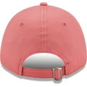 verstellbare-rosa-curved-cap-mit-rosa-logo-9forty-league-essential-der-new-york-yankees-mlb-von-new-era