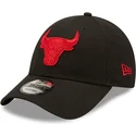 cepur-izliekta-melns-regulejams-9forty-neon-pack-no-chicago-bulls-nba-no-new-era