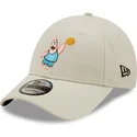 cepur-izliekta-bess-regulejams-9forty-sporty-no-spongebob-un-patriks-zvaigzne-no-new-era