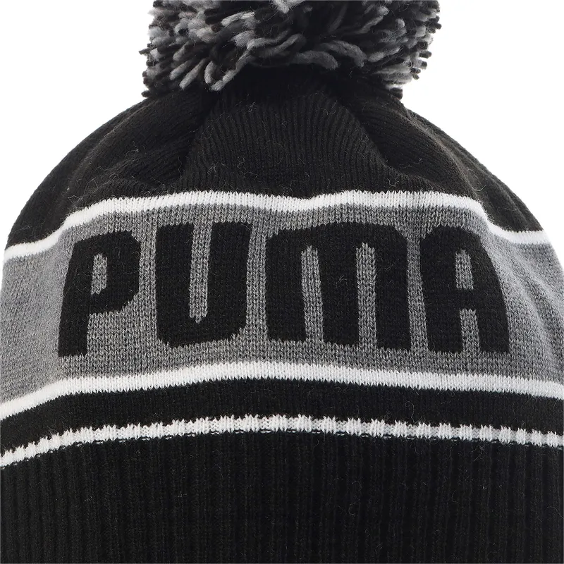 cepur-ar-bumbuli-melns-no-puma
