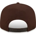 cepur-plakana-bruns-snapback-9fifty-league-essential-no-new-york-yankees-mlb-no-new-era