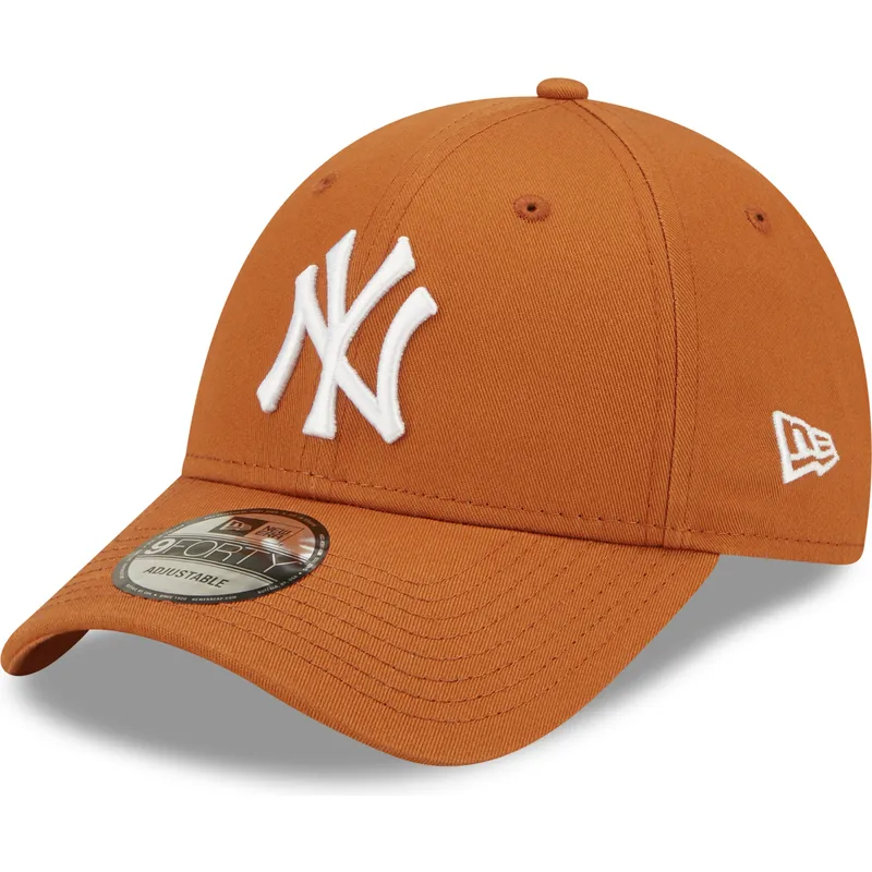 cepur-izliekta-bruns-regulejams-9forty-league-essential-no-new-york-yankees-mlb-no-new-era