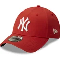 cepur-izliekta-sarkans-regulejams-9forty-league-essential-no-new-york-yankees-mlb-no-new-era