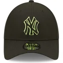 cepur-izliekta-melns-snapback-9forty-neon-pack-repreve-no-new-york-yankees-mlb-no-new-era