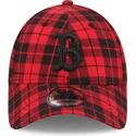 9forty-plaid-boston-red-sox-mlb-verstellbare-rote-kappe-mit-schwarzem-logo-von-new-era