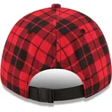 9forty-plaid-boston-red-sox-mlb-verstellbare-rote-kappe-mit-schwarzem-logo-von-new-era