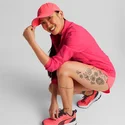 cepur-izliekta-sarkans-regulejams-running-no-puma