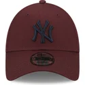cepur-izliekta-sarkans-regulejams-9forty-league-essential-no-new-york-yankees-mlb-no-new-era