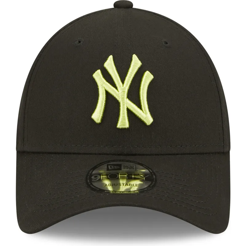 cepur-izliekta-melns-regulejams-9forty-league-essential-no-new-york-yankees-mlb-no-new-era