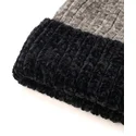 cap-pompom-black-no-puma