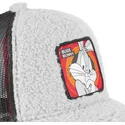 grau-melierte-trucker-kappe-mit-schaffell-bugs-bunny-fur1-bug2-looney-tunes-von-capslab